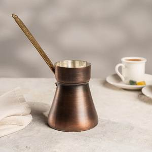 Cafetera de Cobre Hecha a Mano, Tradicional Turca, Árabe, Griega, con Mango Largo de Latón, para Servir Bebidas en la Cocina - Product Image 2