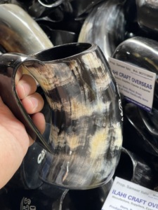 Mug authentique en corne de buffle écologique, fait main, qualité alimentaire, style médiéval, religieux, Feng Shui, animalier, bière, rustique, Noël - Product Image 5