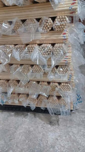 Mango de escoba de madera de pino de primera calidad, acabado de superficie lisa, longitud de hasta 120 cm, un extremo roscado y un extremo redondeado - Product Image 6