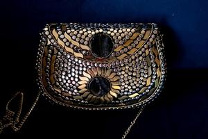 Bolso de Mano Metálico Ligero de Diseño Bohemio Indio para Mujer, Bolso de Mensajero Hecho a Mano para la Noche, Bolso de Compras con Marco Metálico Estilo Boho - Product Image 3