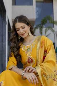 Costume Salwar indien Chanderi tendance et best-seller, dernière collection, broderie exclusive, vêtements ethniques élégants pour femmes, pour les occasions spéciales - Product Image 3