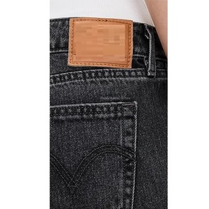 Jeans taille haute coupe mom pour femme, délavage vintage, confort décontracté et style tendance, disponible à la vente depuis le Bangladesh - Product Image 4