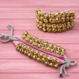 Tobillera Ghungroo de latón hecha a mano con 2 líneas, acolchada rosa, 40 campanas de latón, para danza Bharatnatyam Kathak, estilo clásico indio - Product Image 1