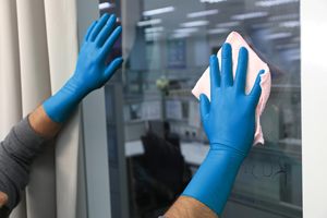 Ansell 92-465 Disposable Blue Nitrile Gloves offers Chemical and Mechanical Protection against Industrial Risks, Easy Use - Product Image 6