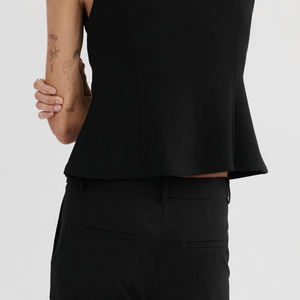 T-shirt tendance pour femme, coupe peplum, avec logo personnalisé, design de haute qualité, couleur unie, col rond. - Product Image 5