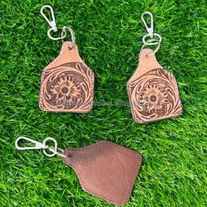 Porte-clés en cuir taillé sculpté à la main Porte-clés en cuir de forme exotique mignon Accessoires en cuir taillé Porte-clés mignons pour unisexe - Product Image 5
