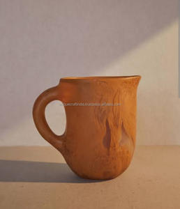 Jarra de Resina Hecha a Mano con Patrón Clásico Navideño, Ecológica, Estilo Moderno, Tazas Abstractas al por Mayor, Teteras y Hervidores para el Hogar - Product Image 1