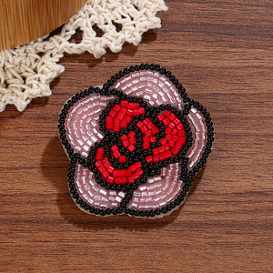 Diseño D: Abalorios de semillas hechos a mano estilo caricatura para bolsos, hermosos adornos de joyería con cuentas. - Product Image 2