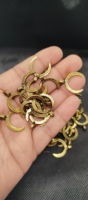 Breloques en laiton corail élégantes faites sur mesure pour enfants, en forme d'ailes, pour mariage, micro-macramé, pendentif plaqué or, bijoux bohème chic