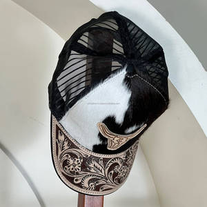 Gorra Trucker de Malla Transpirable con Parche de Cuero Grabado en Blanco y Negro, Estilo 2026, de 6 Paneles, con Cierre Ajustable, para Verano, Venta al por Mayor - Product Image 5