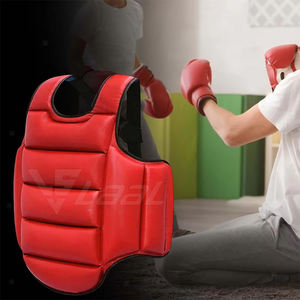Protector de Pecho Premium para Boxeo, Ajustable para Hombres y Mujeres, para un Ajuste Cómodo - Product Image 3