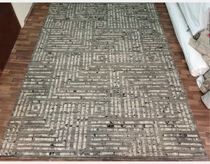 Alfombra de Lana Suave con Diseño Tradicional Rojo, Hecha a Mano, para Dormitorio o Sala de Estar, Acabado Elegante - Product Image 2