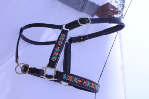 Harnais de cheval en cuir de qualité supérieure avec design perlé, harnais western rembourré réglable, têtière de cheval durable - Product Image 4