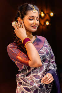 New Traditional Design <b>Purple</b> Silk <b>Saree</b> With Leaf Pattern And Border Traditional Indian Wedding Wear For Women - Product Image 3