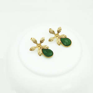 Pendientes Colgantes de Ónix Verde con Diseño de Flor Chapados en Oro de 18K al por Mayor, Joyería de Pendientes de Ónix Verde en Forma de Gota - Product Image 1