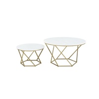 Tables gigognes en métal de luxe avec plateau en marbre, design élégant, idéales pour le salon et une mise en scène intérieure stylée