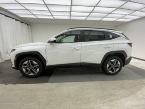 TUCSON HYBRID SUV SEL AWD 2026 de Lujo, Certificado, Usado, con Asientos de Cuero - Product Image 5
