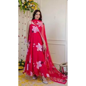 Traje Anarkali Estampado Digital Talla XS, Tela de Organza, Seda y Chifón, Incluye Pantalón y Dupatta - Product Image 4