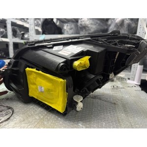 ไฟหน้ามือสองสำหรับรถยนต์ C-class ด้านขวา รุ่น A2059068005 - Product Image 6