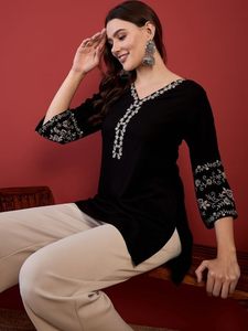 Kurti Corto para Mujer, Túnica de Rayón con Mangas Bordadas de Diseño 3/4, Tela Suave y Transpirable - Product Image 3