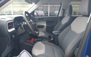 ฟอร์ด มาเวอริค เอ็กซ์แอลที เอเอชดี ปี 2024 รถกระบะขับเคลื่อนสี่ล้อ - Product Image 5