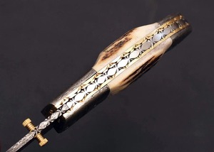 Cuchillo de bolsillo plegable de acero de Damasco hecho a mano con punta de caña, mango de cuerno - DIY OEM, regalo multifuncional de aniversario para él - Product Image 4