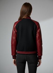 Chaqueta Varsity Premium con Logotipo SQS - Lana Negra con Brazos de Cuero Rojo - Product Image 4