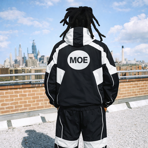 Ensemble survêtement coupe-vent personnalisé en nylon réfléchissant avec sweat à capuche et pantalon de jogging pour homme - Product Image 2