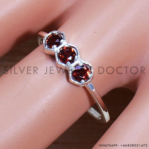 925 Sterling <b>Silver</b> <b>Garnet</b> Gemstone Finger Wholesale Price Fine <b>Rings</b> Handmade Jewelry Elegant <b>Silver</b> <b>Ring</b> For Handmade Women - Product Image 3