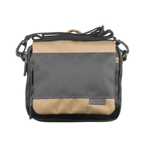 กระเป๋าโพลีเอสเตอร์กันน้ำแบบหลายช่อง ดีไซน์ใช้งานได้จริงสำหรับจัดเก็บสิ่งของส่วนตัว ผลิตในเวียดนาม - Product Image 1