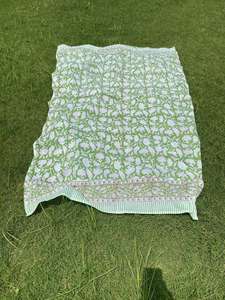 Sarong en coton floral bohème imprimé à la main, style indien, paréo de plage pour femme, idéal pour les croisières et les vacances. - Product Image 3