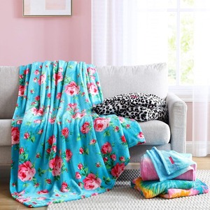 Manta de Cama Extra Suave de Calidad Profesional, Tejido Suave como Pluma, Manta de Cama Elegante para las Cuatro Estaciones - Product Image 5