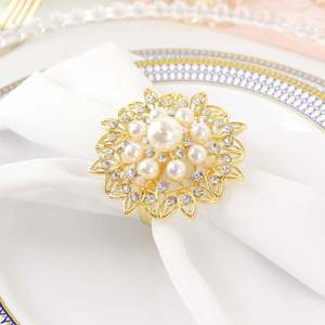 Anneau de serviette en strass en forme de fleur avec perles, décoration de table de mariage, 4,5 cm, style glamour - Product Image 3