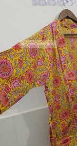 Bata floral estampada para mujer, manga larga, de poliéster suave no tejido, estilo kimono, con cierre de cordón, informal, para primavera y verano - Product Image 3