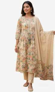 Ensemble Kurta Palazzo en soie banane à séchage rapide, style indien, pour femme, avec dupatta imprimée fantaisie entièrement travaillée, idéal pour les fêtes, hiver comme été - Product Image 4