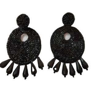 Boucles d'oreilles pendantes à paillettes faites à la main de la meilleure qualité - Product Image 1