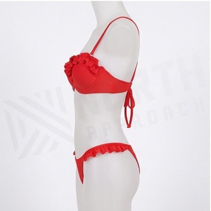 Ensemble de bikini rouge à volants North Approach pour femme, maillot de bain deux pièces bandeau avec bas string, couleur unie, tissu extensible - Product Image 3