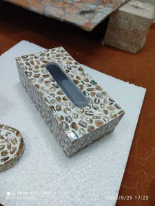 Venta caliente ZH TRADERS Artesanía de lujo Juego de baño de nácar de cinco piezas Accesorios sanitarios multifuncionales - Product Image 5