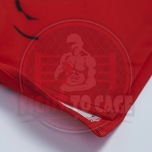 Shorts de boxe MMA noir et rouge, haute respirabilité, durables, extensibles, légers, 100% polyester, service OEM/ODM, unisexe adulte - Product Image 4