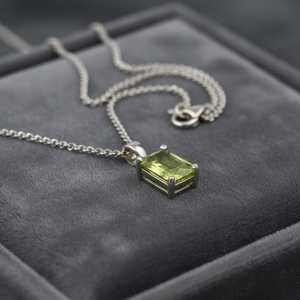 Colgante de Citrino Verde Natural, Plata de Ley 925, Chapado en Oro de 14K, Delicado, Piedra de Nacimiento, Joyería con Gema Amarilla Verde - Product Image 2