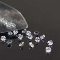 OM GEMS 2.8-3.0 mm Diamantes Sueltos CVD Cultivados en Laboratorio, Corte Brillante, Color Blanco E-F, Por Quilate, Corte Excelente, India