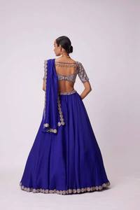 Lehenga Choli Azul Rey Bordado con Blusa y Dupatta de Diseñador – Ropa de Lujo para Bodas, Novias y Fiestas para Mujer - Product Image 2
