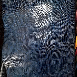 Cuero Estampado con Diseño de Diamantes, Resistente al Agua, Material Texturizado Premium, Bolsos de Lujo, Tapicería de 14-16 pies cuadrados, Moda de Alta Gama - Product Image 6