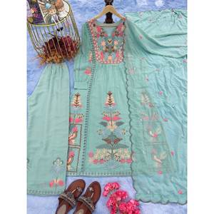 Hermoso Trabajo de Bordado Pesado en Top, Plazzo y Dupatta, Ropa India y Pakistaní - Product Image 5