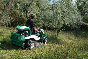 Tondeuse autoportée Orec Rabbit RM952, tracteur de pelouse de haute qualité avec moteur puissant, pour la coupe et le paillage de l'herbe dans les grands jardins - Product Image 5