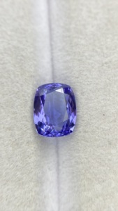 Pierre naturelle certifiée Tanzanite 9x7 MM, taille coussin longue, avec une couleur et un lustre excellents, Zoisite naturelle 2,11 carats, clarté impeccable - Product Image 4