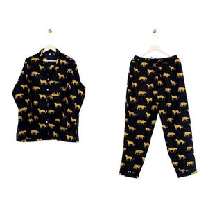 Pyjama de nuit pour femme, ensemble de pyjama de demoiselle d'honneur, chemise longue à col en V imprimée d'animaux, pyjama doux et confortable - Product Image 1