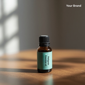 Huile Essentielle de Petitgrain 100% Pure et Huile d'Arbre à Thé Certifiées GMP, Fourniture en Gros à Faible Coût pour l'Industrie Cosmétique, Nourrissante et Éclaircissante (ODM/OEM) - Product Image 4