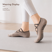 Chaussettes de Pilates personnalisées à bout ouvert, antidérapantes pour le yoga, respirantes, en tricot doux, emballage personnalisé pour studio de Pilates, exercice, marque privée