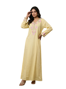 Vestido Caftán Amarillo Bordado para Mujer, Caftán Largo con Detalles Florales en Resham, Traje Tradicional para Fiestas y Bodas - Product Image 3